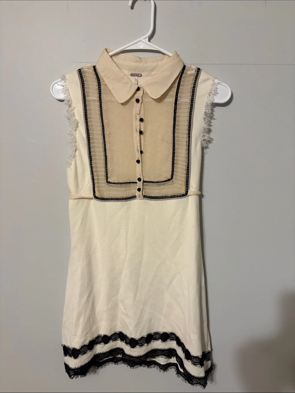 Free People Cream and Ivory Sleeveless Tunic with Black Trim. Med. Cotton/modal